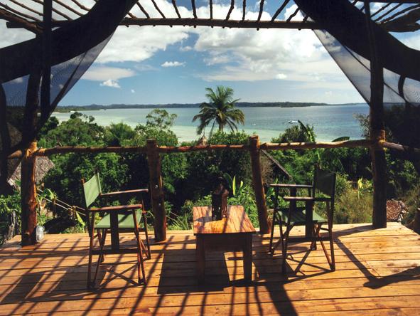 Fundu Lagoon - Private Deck 